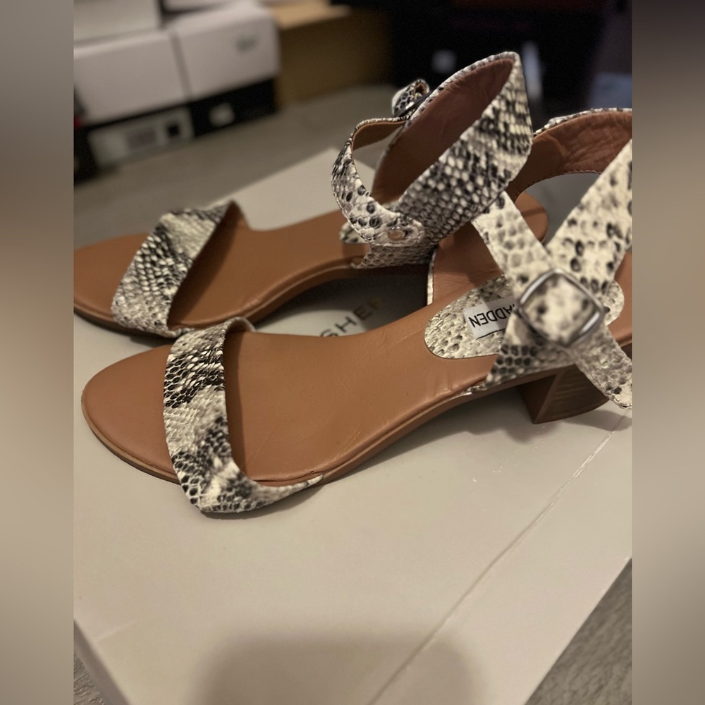 Women shoes !